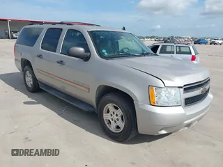 2007 Chevrolet Suburban LT with VIN 3GNFC16037G199184, listed as a IAAI auction lot 42666370 with 259,929 mi miles and . Bid and sale history available at DreamBid. Image 1.