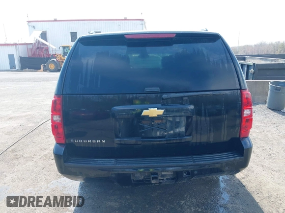 2013 Chevrolet Suburban LT с VIN 1GNSKJE72DR356781, выставлен на аукционе IAAI как лот 41908071 с пробегом 258 688 миль миль и . История ставок и продаж доступна на DreamBid. Изображение 16.