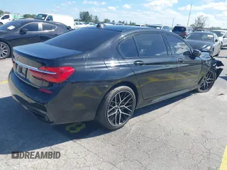 2016 BMW 7 Series 740i с VIN WBA7E2C51GG738889, выставлен на аукционе IAAI как лот 41838071 с пробегом 49 649 миль миль и . История ставок и продаж доступна на DreamBid. Изображение 4.