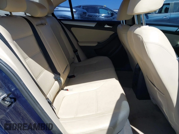 2013 Volkswagen Jetta SE with VIN 3VWDP7AJ3DM444759, listed as a IAAI auction lot 42576013 with 184,450 mi miles and . Bid and sale history available at DreamBid. Image 8.