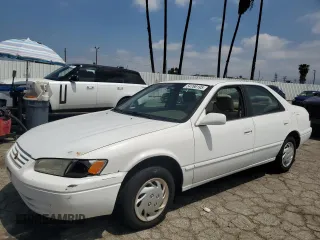 1998 Toyota Camry LE z VIN JT2BG22K4W0197464, wystawiony jako Copart lot #54768195 z przebiegiem Nie podano mil oraz Czysty tytuł • Clean title. Historia ofert i sprzedaży dostępna na DreamBid. Obrazek 1.