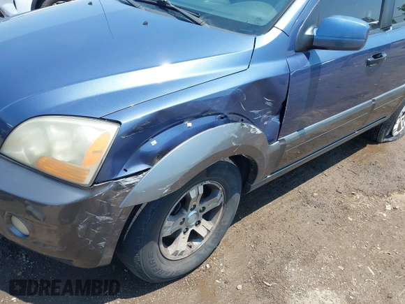 2007 Kia Sorento LX with VIN KNDJD736775665931, listed as a IAAI auction lot 42471301 with 119,870 mi miles and . Bid and sale history available at DreamBid. Image 6.