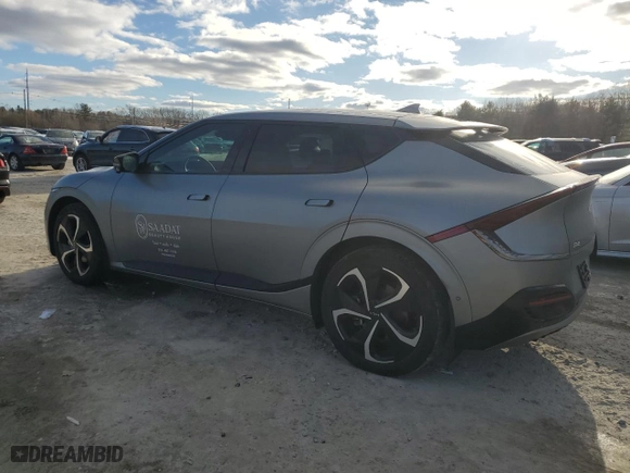 2022 Kia EV6 GT-Line with VIN KNDC4DLC1N5073984, listed as a Copart auction lot 88157245 with 24,920 mi miles and Salvage Title. Bid and sale history available at carsss.com. Image 2.