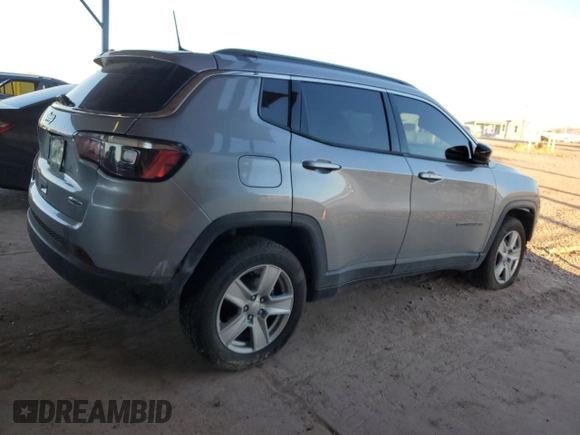 2022 Jeep Compass North with VIN 3C4NJDBB7NT209884, listed as a Copart auction lot 44819015 with 22,646 mi miles and Salvage Title. Bid and sale history available at DreamBid. Image 3.