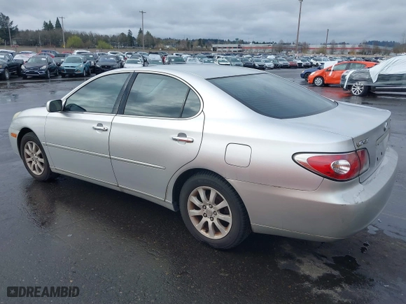 2003 Lexus ES 300 with VIN JTHBF30G830130603, listed as a IAAI auction lot 41849482 with 212,667 mi miles. Bid and sale history available at carsss.com. Image 3.