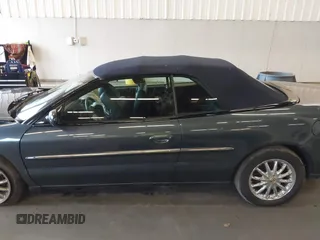 2002 Chrysler Sebring Limited with VIN 1C3EL65R92N272242, listed as a IAAI auction lot 41164755 with 52,086 mi miles and . Bid and sale history available at DreamBid. Image 14.