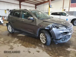 2015 Jeep Cherokee Latitude with VIN 1C4PJMCS0FW550661, listed as a Copart auction lot 56456315 with 62,205 mi miles and Salvage Title. Bid and sale history available at DreamBid. Image 4.