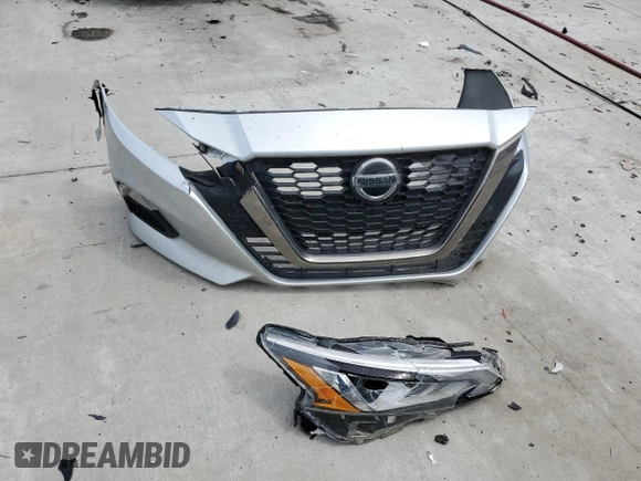 2019 Nissan Altima SR with VIN 1N4BL4CV1KC259036, listed as a Copart auction lot 50572145 with 113,330 mi miles and Salvage Title. Bid and sale history available at DreamBid. Image 12.