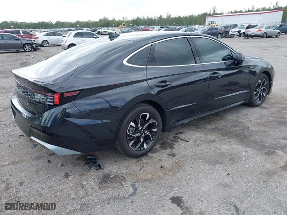 2024 Hyundai Sonata SEL with VIN KMHL64JA1RA354932, listed as a IAAI auction lot 41907964 with 15,743 mi miles. Bid and sale history available at carsss.com. Image 4.