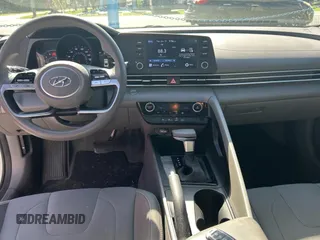 2021 Hyundai Elantra SEL z VIN 5NPLM4AG2MH026998, wystawiony jako Copart lot #61692135 z przebiegiem 55 861 mil mil oraz Czysty tytuł • Clean title. Historia ofert i sprzedaży dostępna na DreamBid. Obrazek 9.