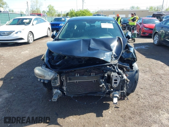 2014 Dodge Dart SXT with VIN 1C3CDFBB5ED909827, listed as a IAAI auction lot 42133689 with 100,214 mi miles and . Bid and sale history available at carsss.com. Image 13.