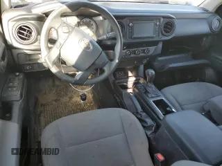 2017 Toyota Tacoma SR5 z VIN 3TMCZ5ANXHM115496, wystawiony jako Copart lot #49226775 z przebiegiem 77 865 mil mil oraz Szkoda całkowita • Salvage title. Historia ofert i sprzedaży dostępna na DreamBid. Obrazek 8.