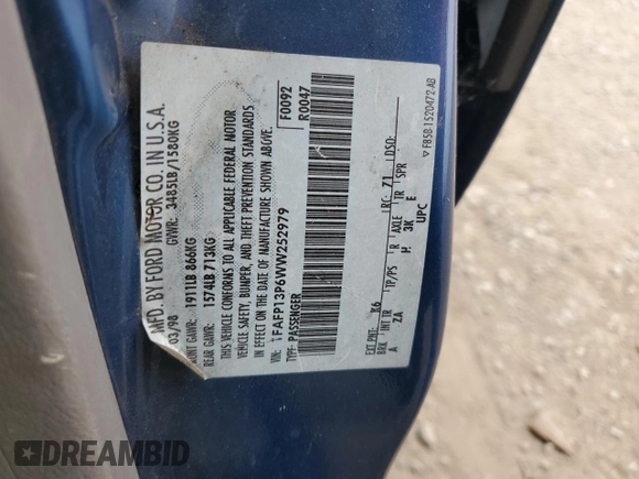 1998 Ford Escort SE z VIN 1FAFP13P6WW252979, wystawiony jako Copart lot #55183844 z przebiegiem 217 731 mil mil oraz Szkoda całkowita • Salvage title. Historia ofert i sprzedaży dostępna na DreamBid. Obrazek 12.