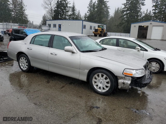 2009 Lincoln Town Car Signature Limited with VIN 2LNHM82V59X623350, listed as a Copart auction lot 46479035 with 123,485 mi miles and Salvage Title. Bid and sale history available at carsss.com. Image 4.