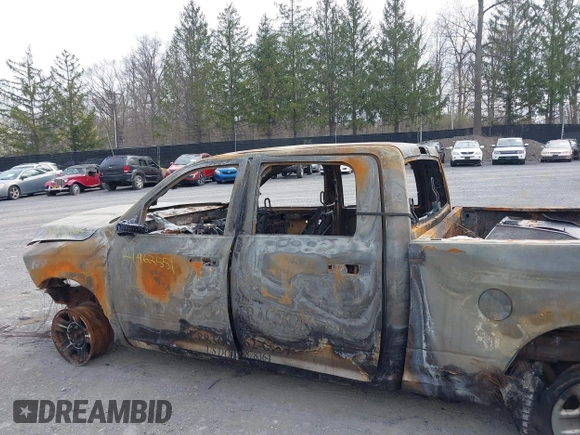 2015 Ram 2500 Tradesman с VIN 3C6TR5CT1FG650103, выставлен на аукционе IAAI как лот 41962551 с пробегом 67 000 миль миль и . История ставок и продаж доступна на DreamBid. Изображение 6.