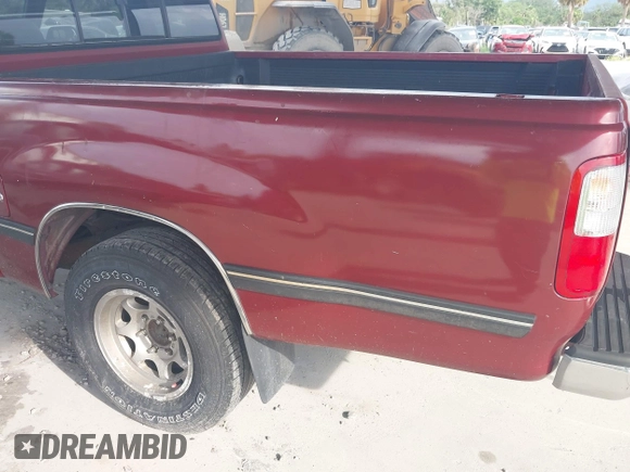 1997 Toyota T100 DX z VIN JT4TN12D4V0029402, wystawiony jako IAAI lot #42397862 z przebiegiem 279 151 mil mil oraz . Historia ofert i sprzedaży dostępna na DreamBid. Obrazek 13.