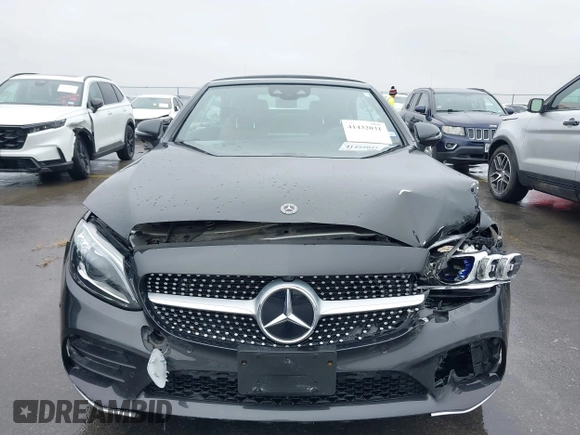 2019 Mercedes-Benz C 300 with VIN WDDWK8DB5KF919156, listed as a IAAI auction lot 41432031 with 39,771 mi miles and . Bid and sale history available at carsss.com. Image 12.