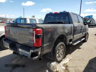 2023 Ford F-250 XL z VIN 1FT7W2BN6PEC14943, wystawiony jako Copart lot #52540055 z przebiegiem 15 451 mil mil oraz Szkoda całkowita • Salvage title. Historia ofert i sprzedaży dostępna na DreamBid. Obrazek 3.