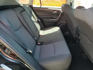 2022 Toyota RAV4 XLE with VIN 2T3W1RFV1NC174758, listed as a Copart auction lot 58006435 with 31,370 mi miles and Salvage title. Bid and sale history available at DreamBid. Image 11.