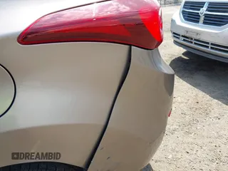 2014 Hyundai Elantra SE z VIN 5NPDH4AE6EH540538, wystawiony jako IAAI lot #42234915 z przebiegiem 94 297 mil mil oraz . Historia ofert i sprzedaży dostępna na DreamBid. Obrazek 6.