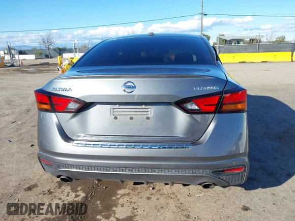 2020 Nissan Altima Platinum with VIN 1N4BL4FV9LN304659, listed as a IAAI auction lot 41507014 with 59,962 mi miles and . Bid and sale history available at carsss.com. Image 17.