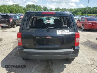 2016 Jeep Patriot Sport z VIN 1C4NJPBA9GD669842, wystawiony jako Copart lot #57830245 z przebiegiem 87 962 mil mil oraz Czysty tytuł • Clean title. Historia ofert i sprzedaży dostępna na DreamBid. Obrazek 6.