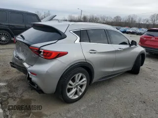 2018 Infiniti QX30 Premium z VIN SJKCH5CP7JA003241, wystawiony jako Copart lot #82825934 z przebiegiem 64 411 mil mil oraz Szkoda całkowita • Salvage title. Historia ofert i sprzedaży dostępna na DreamBid. Obrazek 3.