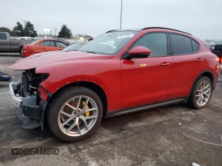 2019 Alfa Romeo Stelvio Ti Lusso z VIN ZASPAKBN8K7C30855, wystawiony jako Copart lot #85011394 z przebiegiem 65 100 mil mil oraz Szkoda całkowita • Salvage title. Historia ofert i sprzedaży dostępna na DreamBid. Obrazek 1.