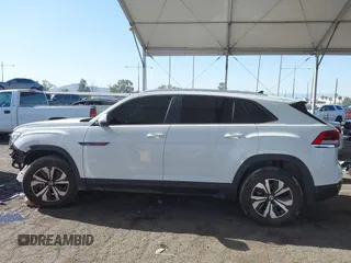 2024 Volkswagen Atlas SE with VIN 1V2LE2CA0RC249150, listed as a IAAI auction lot 41969218 with 7,291 mi miles and . Bid and sale history available at DreamBid. Image 15.