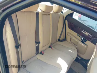 2013 Jaguar XJ Portfolio z VIN SAJWJ2GD9D8V46641, wystawiony jako IAAI lot #41817267 z przebiegiem Nie podano mil oraz . Historia ofert i sprzedaży dostępna na DreamBid. Obrazek 8.