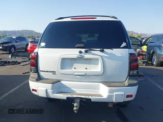 2006 Chevrolet TrailBlazer LS with VIN 1GNDT13S762342786, listed as a IAAI auction lot 39932194 with 288,370 mi miles and . Bid and sale history available at DreamBid. Image 16.