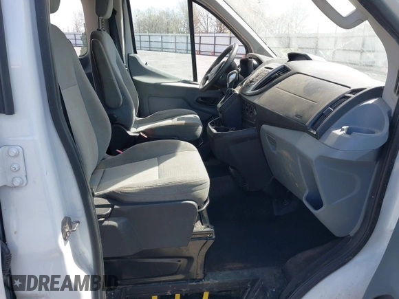 2015 Ford Transit XL z VIN 1FBZX2ZM4FKA31645, wystawiony jako IAAI lot #41845494 z przebiegiem 204 890 mil mil oraz . Historia ofert i sprzedaży dostępna na DreamBid. Obrazek 5.