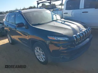 2016 Jeep Cherokee Latitude z VIN 1C4PJMCB1GW375810, wystawiony jako IAAI lot #41463572 z przebiegiem 128 144 mil mil oraz . Historia ofert i sprzedaży dostępna na DreamBid. Obrazek 1.