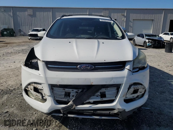 2013 Ford Escape SE with VIN 1FMCU0GX3DUA19981, listed as a Copart auction lot 60905255 with 212,730 mi miles and Salvage title. Bid and sale history available at DreamBid. Image 5.