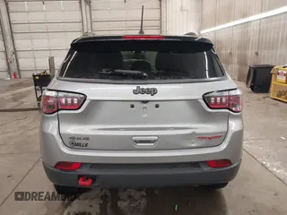 2019 Jeep Compass Trailhawk with VIN 3C4NJDDB8KT667863, listed as a IAAI auction lot 41944001 with 80,635 mi miles and . Bid and sale history available at DreamBid. Image 17.