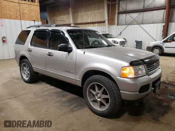 2005 Ford Explorer XLT z VIN 1FMZU73K35UC05471, wystawiony jako Copart lot #58441485 z przebiegiem 165 777 mil mil oraz Szkoda całkowita • Salvage title. Historia ofert i sprzedaży dostępna na DreamBid. Obrazek 4.