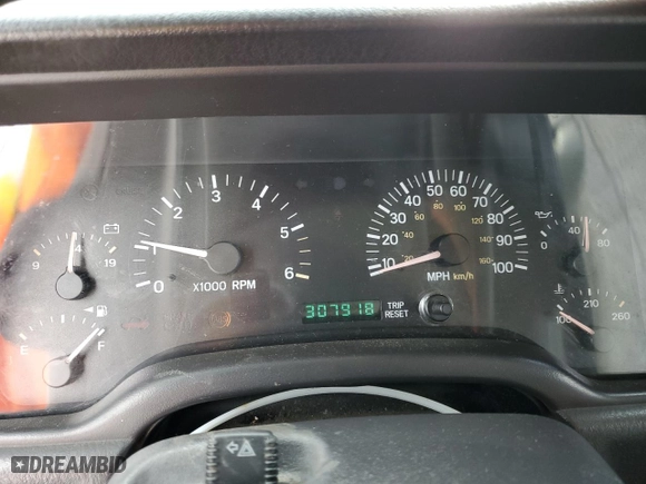 2000 Jeep Cherokee Police with VIN 1J4FF48S9YL205293, listed as a Copart auction lot 41903715 with 307,918 mi miles and Salvage Title. Bid and sale history available at carsss.com. Image 9.