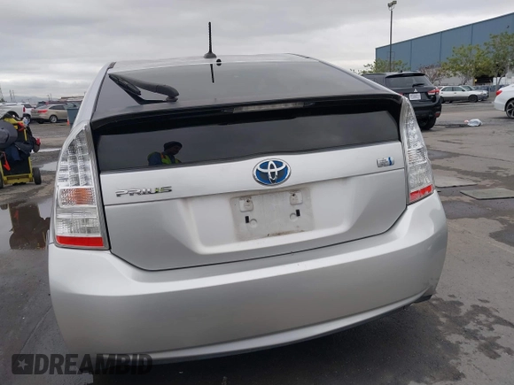 2011 Toyota Prius I z VIN JTDKN3DU9B1476883, wystawiony jako IAAI lot #41178342 z przebiegiem 204 790 mil mil oraz . Historia ofert i sprzedaży dostępna na DreamBid. Obrazek 16.