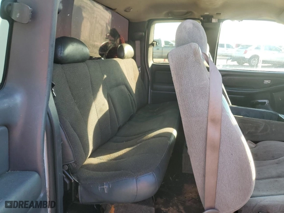 2002 Chevrolet Silverado 1500 LS with VIN 2GCEC19T021255609, listed as a Copart auction lot 85800084 with 181,214 mi miles and Salvage Title. Bid and sale history available at carsss.com. Image 10.