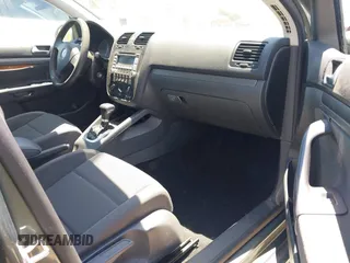 2007 Volkswagen Rabbit with VIN WVWDS71K17W052197, listed as a IAAI auction lot 42636885 with 157,423 mi miles and . Bid and sale history available at DreamBid. Image 5.