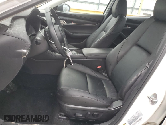 2021 Mazda 3 2.5 Turbo with VIN JM1BPBAY8M1311602, listed as a Copart auction lot 85061844 with 32,714 mi miles and Salvage Title. Bid and sale history available at DreamBid. Image 7.
