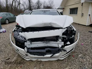 2018 Jaguar XF 25t Premium with VIN SAJBJ4FX7JCY69293, listed as a Copart auction lot 45452543 with 27,380 mi miles. Bid and sale history available at carsss.com. Image 5.