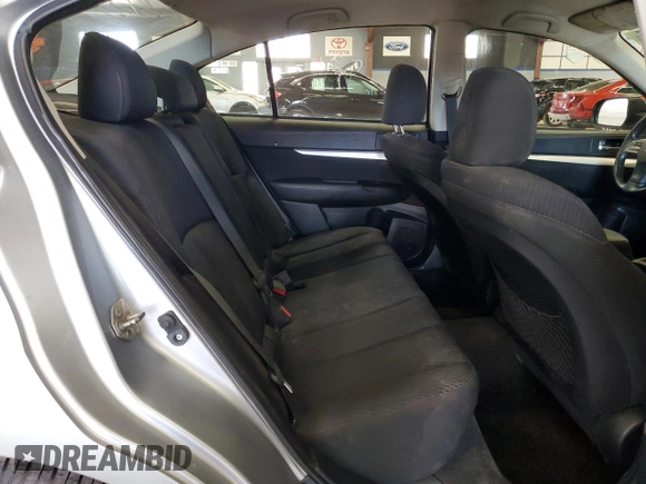 2012 Subaru Legacy 2.5i z VIN 4S3BMBA65C3006584, wystawiony jako Copart lot #53686265 z przebiegiem 197 395 mil mil oraz Czysty tytuł • Clean title. Historia ofert i sprzedaży dostępna na DreamBid. Obrazek 10.