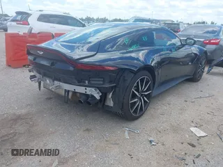 2020 Aston Martin Vantage z VIN SCFSMGAW4LGN03097, wystawiony jako IAAI lot #42227516 z przebiegiem Nie podano mil oraz . Historia ofert i sprzedaży dostępna na DreamBid. Obrazek 4.