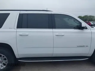 2019 GMC Yukon XL SLT z VIN 1GKS1GKC8KR395425, wystawiony jako IAAI lot #41910104 z przebiegiem 105 760 mil mil oraz . Historia ofert i sprzedaży dostępna na DreamBid. Obrazek 12.