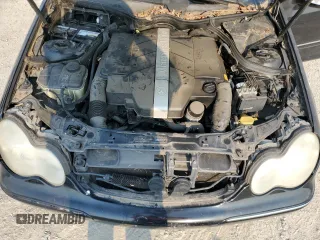 2002 Mercedes-Benz C 230/260/280/320 с VIN WDBRF61JX2F273543, выставлен на аукционе Copart как лот 64658185 с пробегом Не указан миль и Чистый • Clean title. История ставок и продаж доступна на DreamBid. Изображение 11.