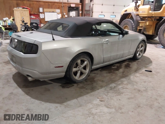 2012 Ford Mustang V6 with VIN 1ZVBP8EM9C5212396, listed as a IAAI auction lot 41398592 with 91,024 mi miles and . Bid and sale history available at carsss.com. Image 4.