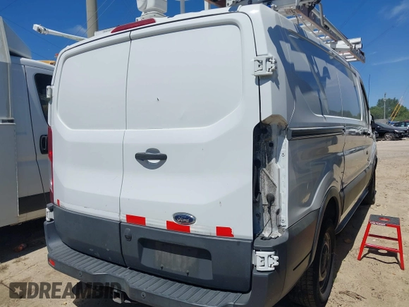 2016 Ford Transit Cargo z VIN 1FTYR1YM6GKB55690, wystawiony jako IAAI lot #41806571 z przebiegiem 97 623 mil mil oraz . Historia ofert i sprzedaży dostępna na DreamBid. Obrazek 14.