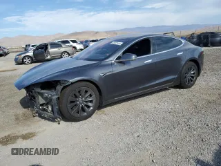 2018 Tesla Model S 75D с VIN 5YJSA1E27JF240011, выставлен на аукционе Copart как лот 62922164 с пробегом 92 147 миль миль и Списание • Salvage title. История ставок и продаж доступна на DreamBid. Изображение 1.