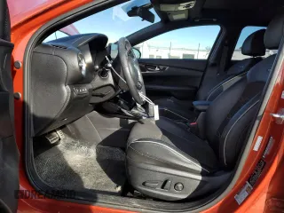 2021 Kia Forte GT-Line z VIN 3KPF34AD0ME388791, wystawiony jako Copart lot #46462945 z przebiegiem 56 346 mil mil oraz Szkoda całkowita • Salvage title. Historia ofert i sprzedaży dostępna na DreamBid. Obrazek 7.